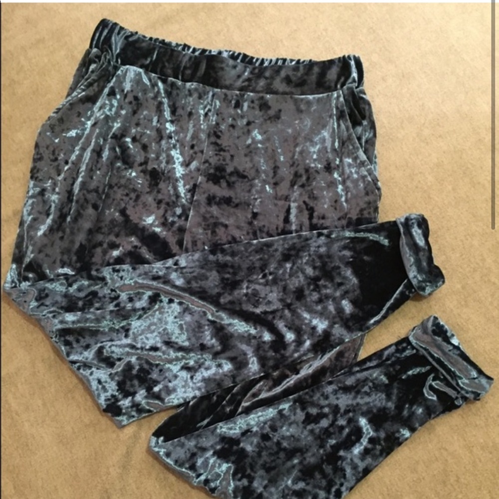 Size S Ecote teal, velvety, harem style pants